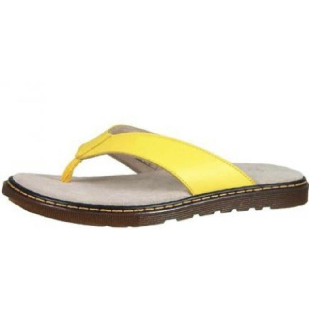 Dr. Martens Bella leather sandals. 💛